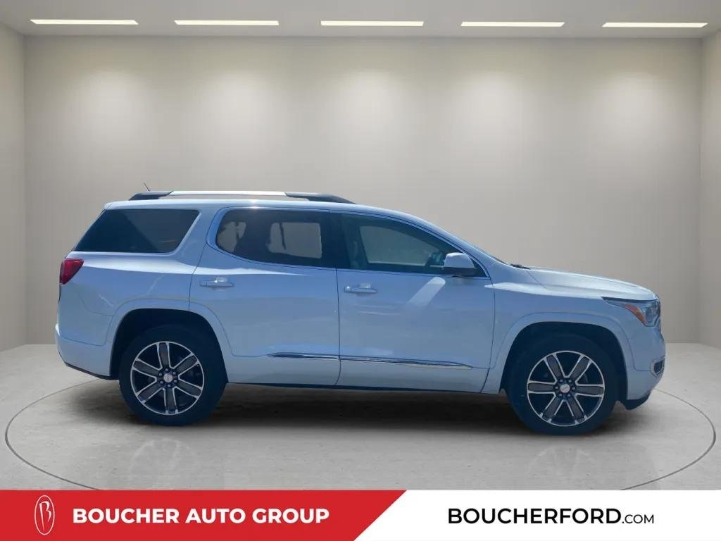 2017 Gmc Acadia Denali photo 2