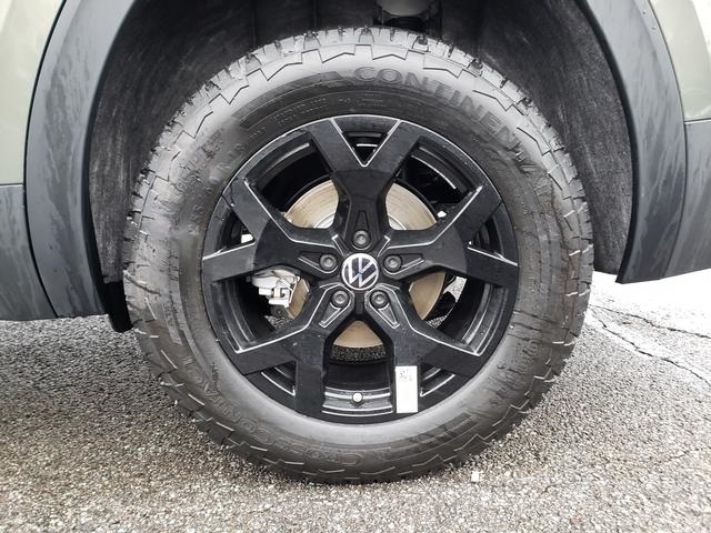 new 2026 Volkswagen Atlas car, priced at $50,678