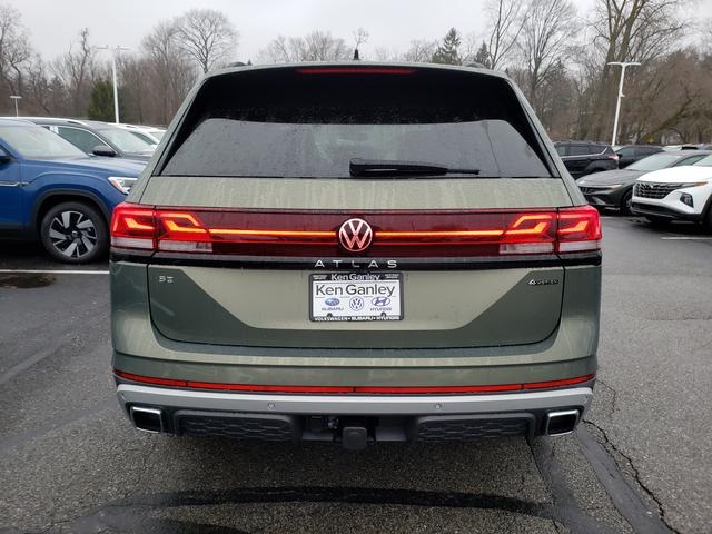 new 2026 Volkswagen Atlas car, priced at $50,678