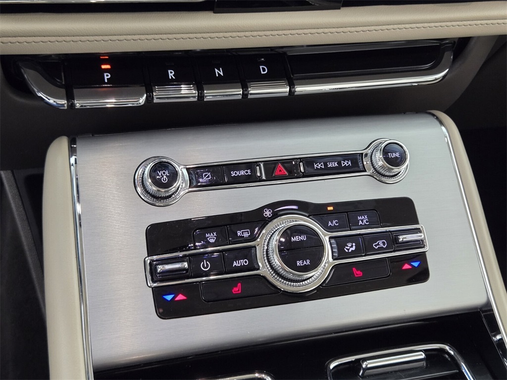 used 2023 Lincoln Aviator car, priced at $39,998