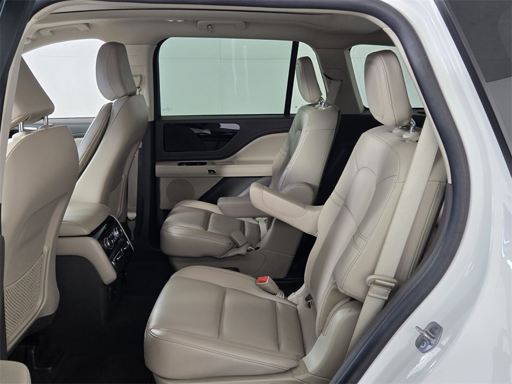 used 2023 Lincoln Aviator car, priced at $39,998
