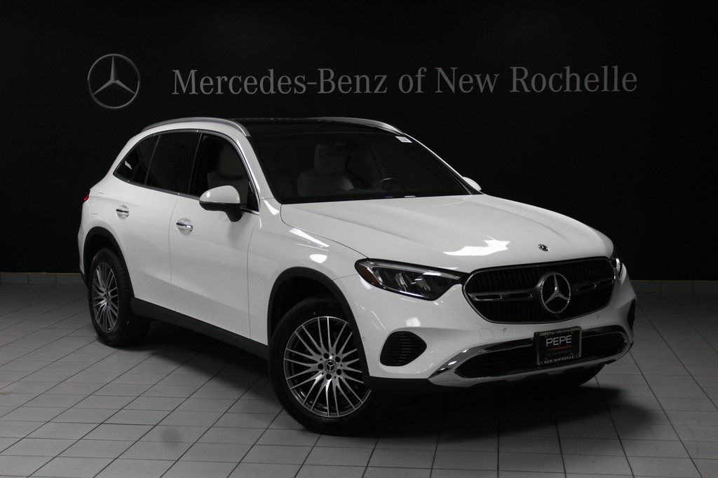 2023 Mercedes-Benz GLC GLC 300's photo