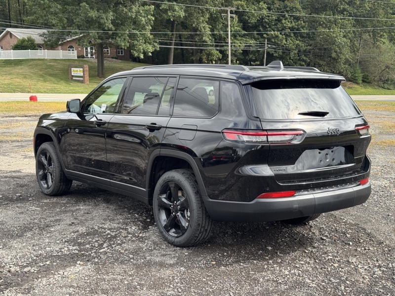 2025 Jeep Grand Cherokee Altitude X photo 4