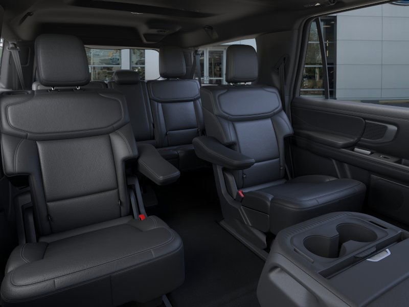 2025 Ford Expedition MAX Platinum photo 11