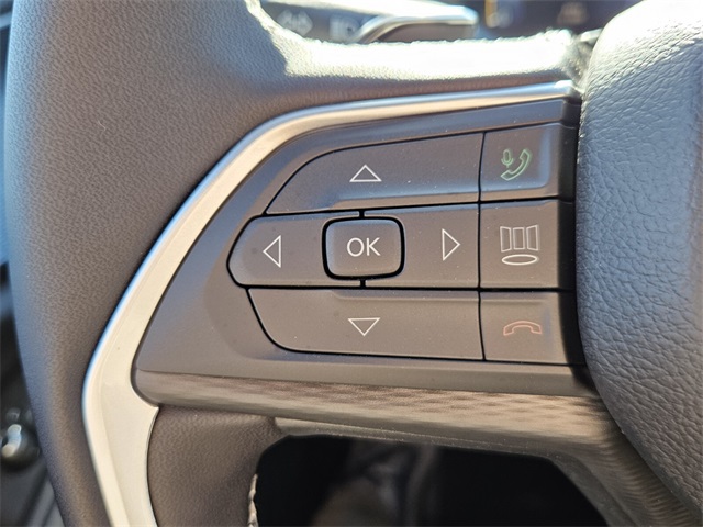 2025 Jeep Grand Cherokee L Laredo X 4x2