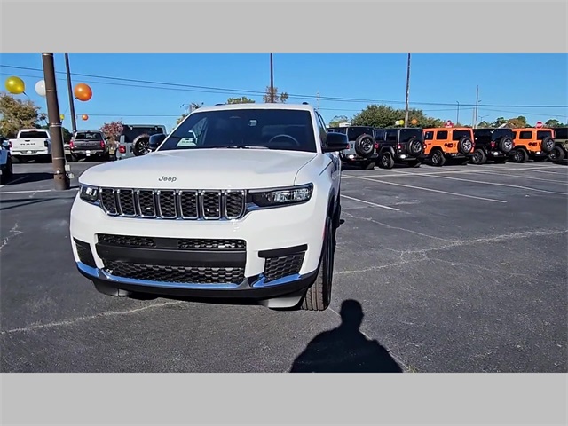 2025 Jeep Grand Cherokee L Laredo X 4x2