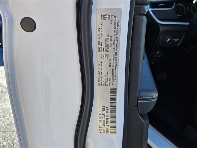 2025 Jeep Grand Cherokee L Laredo X 4x2