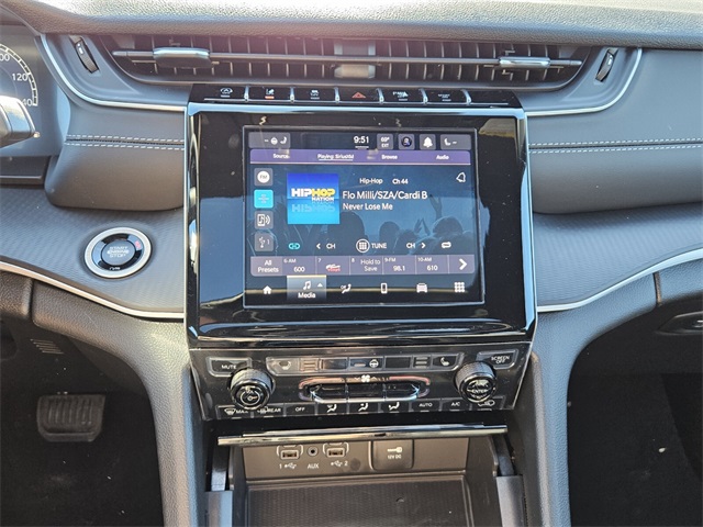 2025 Jeep Grand Cherokee L Laredo X 4x2