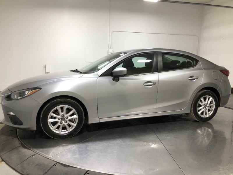 2016 Mazda Mazda3 Touring photo 4