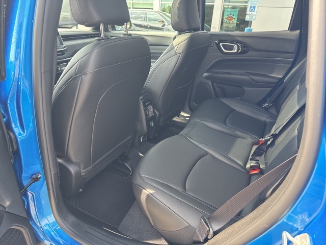 2025 Jeep Compass Limited photo 11
