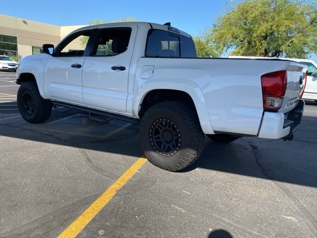 2017 Toyota Tacoma SR5 Sport TRD Pro photo 2