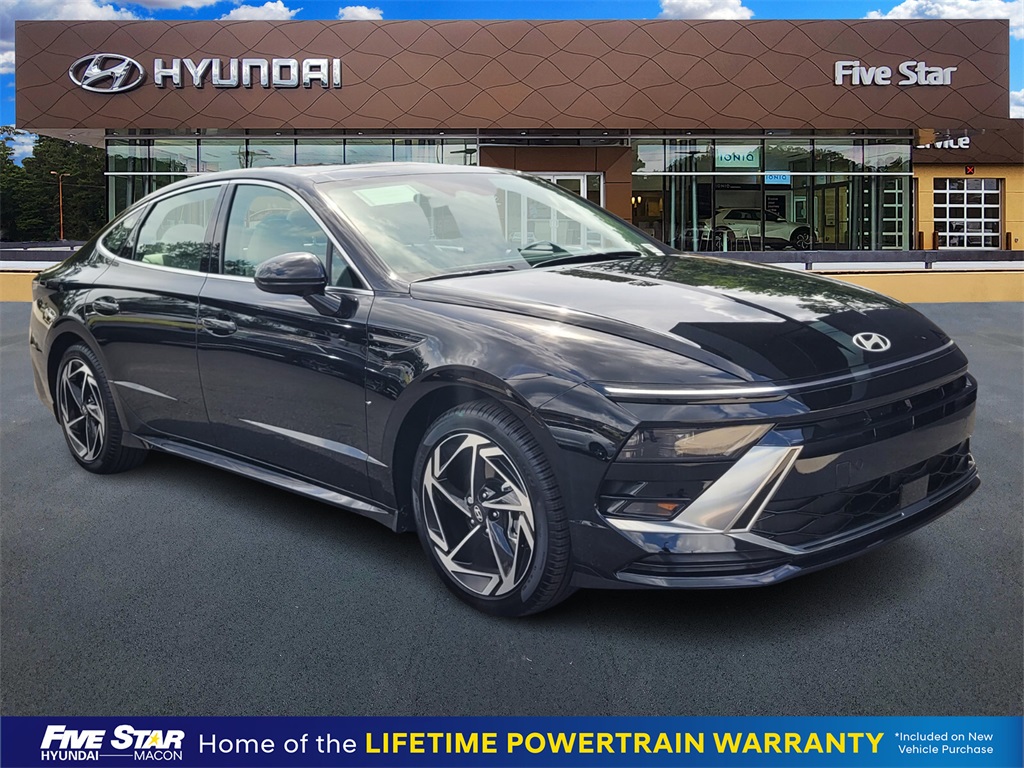 2025 Hyundai Sonata SEL's photo