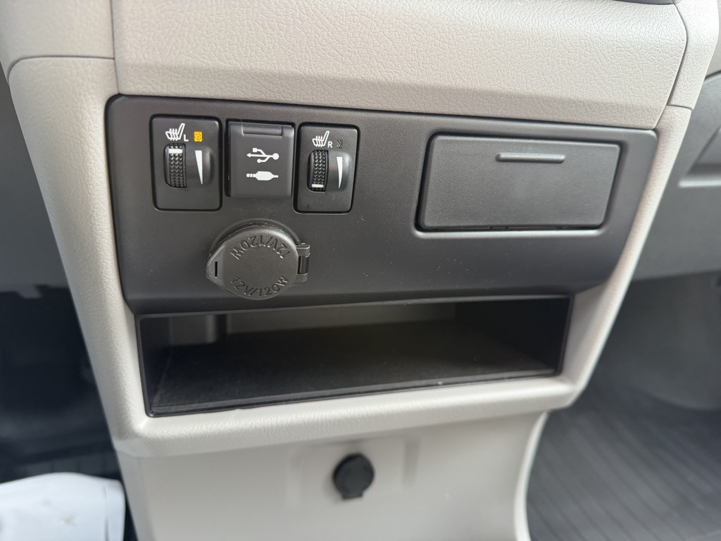 used 2019 Toyota Sienna car, priced at $25,903