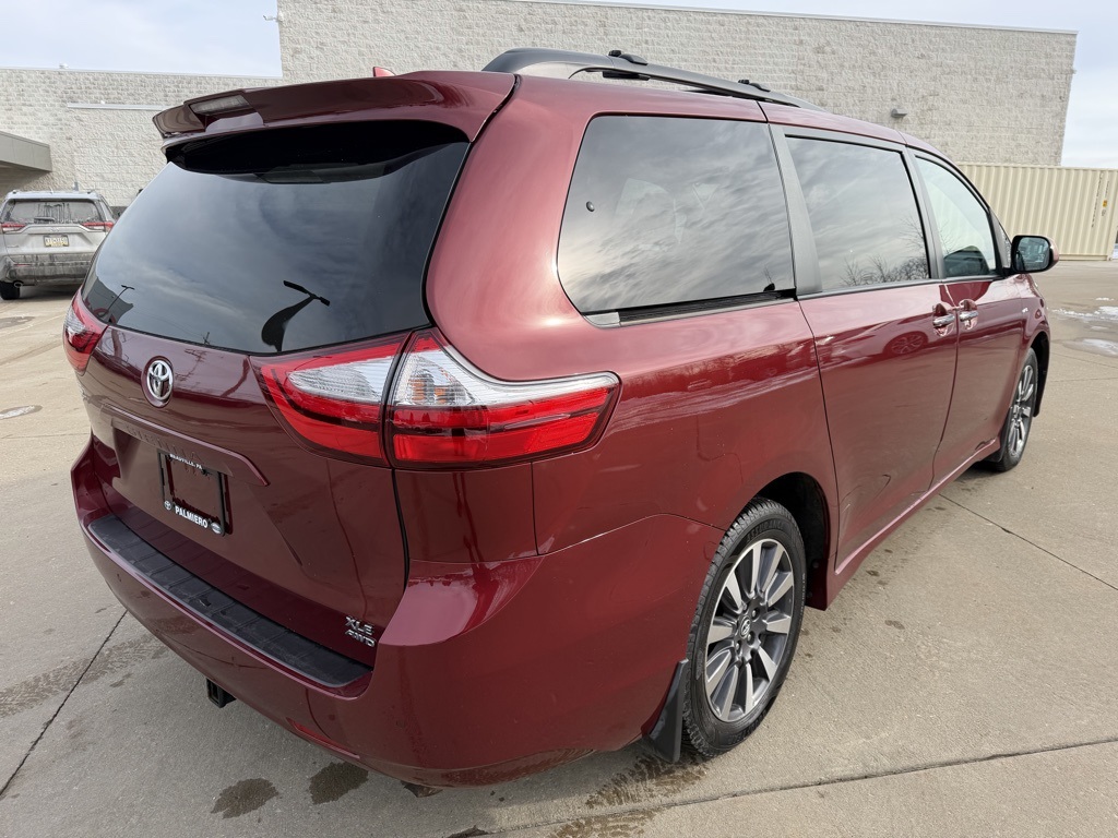 used 2019 Toyota Sienna car, priced at $25,903
