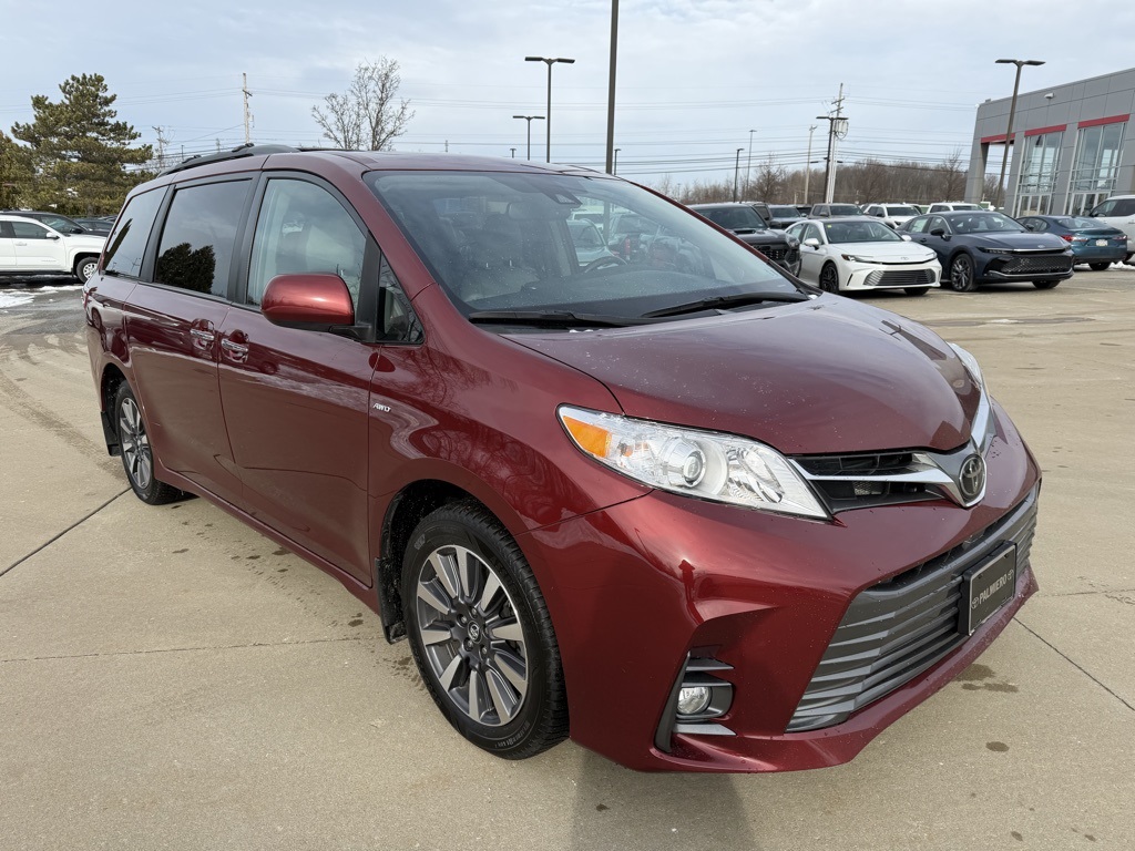 used 2019 Toyota Sienna car, priced at $25,903