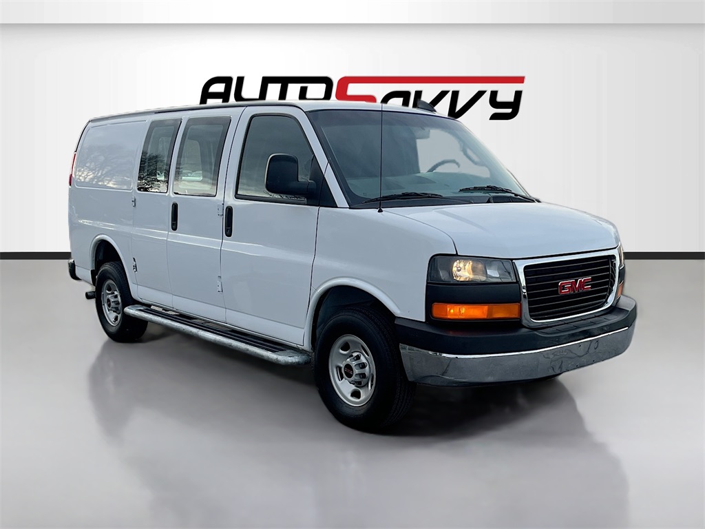 2024 GMC Savana Cargo Work Van's photo