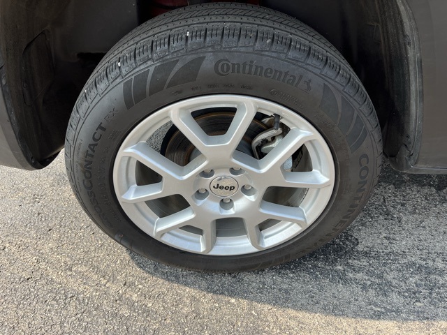 2023 Jeep Renegade Latitude Upland photo 2