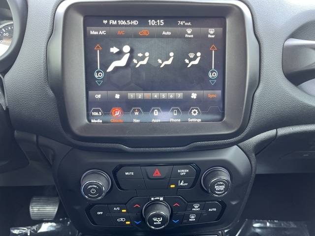 2023 Jeep Renegade Latitude Upland photo 11