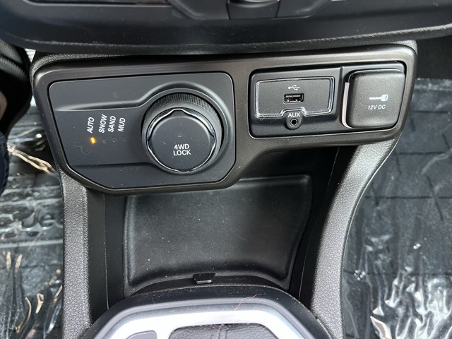 2023 Jeep Renegade Latitude Upland photo 14