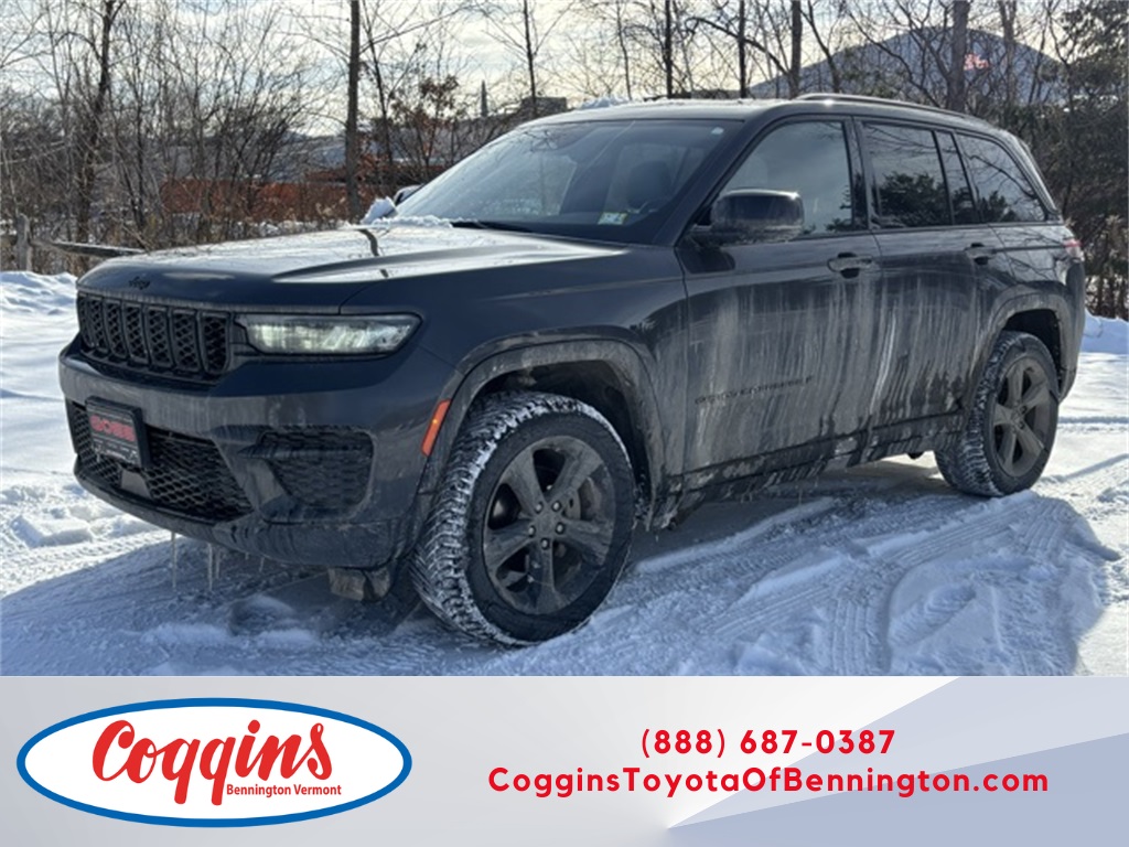 2022 Jeep Grand Cherokee Altitude's photo