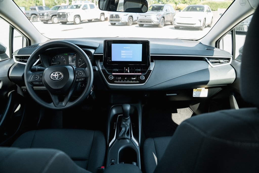 2025 Toyota Corolla LE photo 11