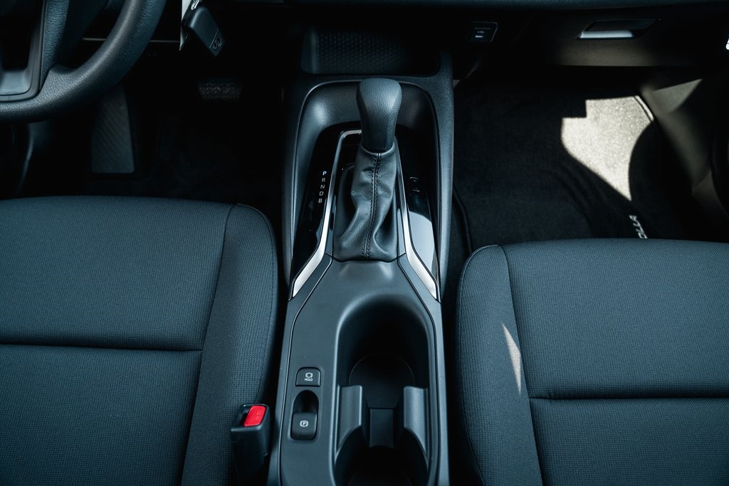 2025 Toyota Corolla LE photo 20
