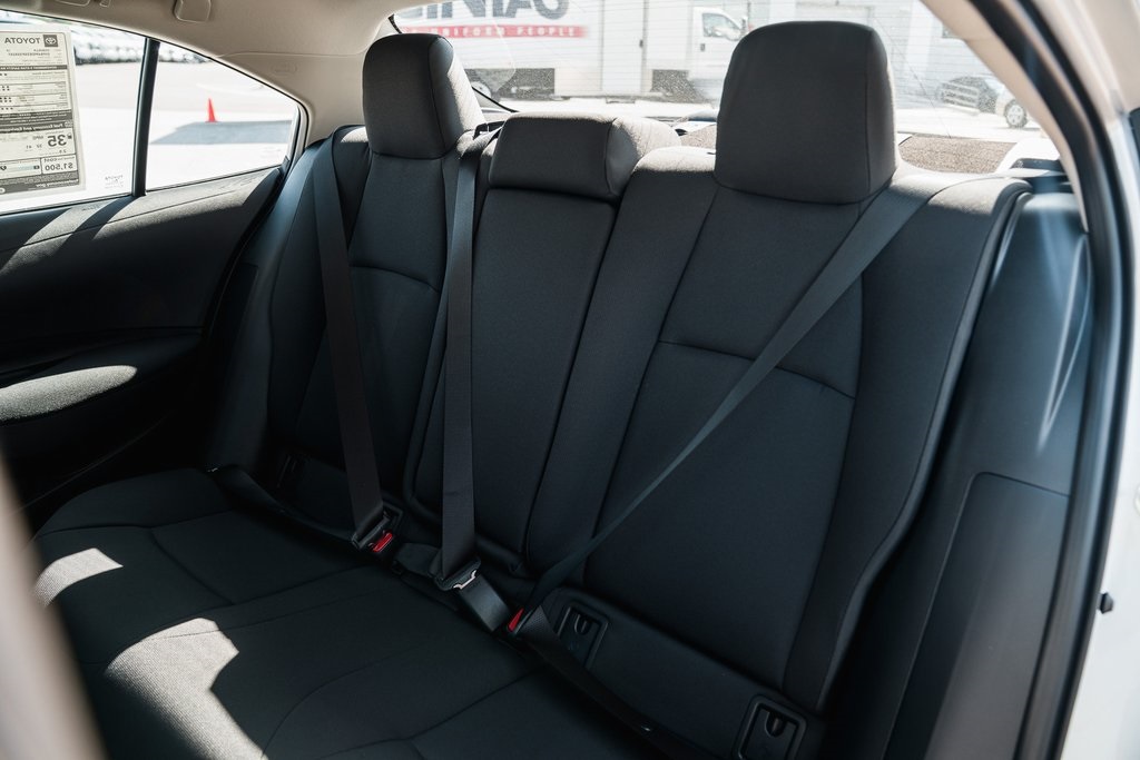 2025 Toyota Corolla LE photo 24