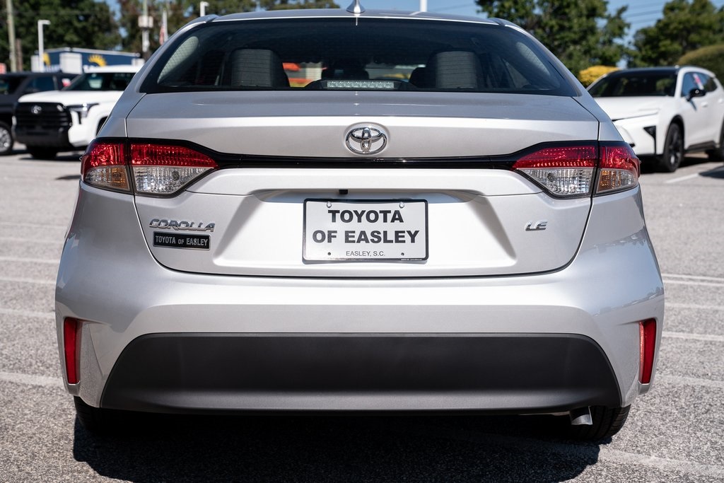 2025 Toyota Corolla LE photo 6