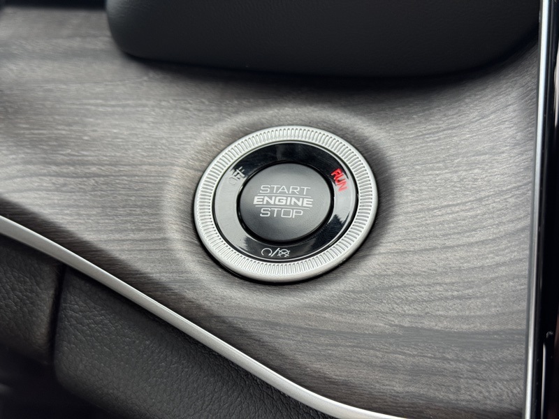 2025 Jeep Grand Cherokee Limited photo 27