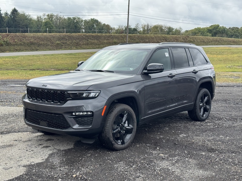 2025 Jeep Grand Cherokee Limited photo 7