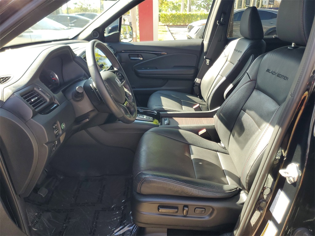 used 2022 Honda Pilot car, priced at $33,995