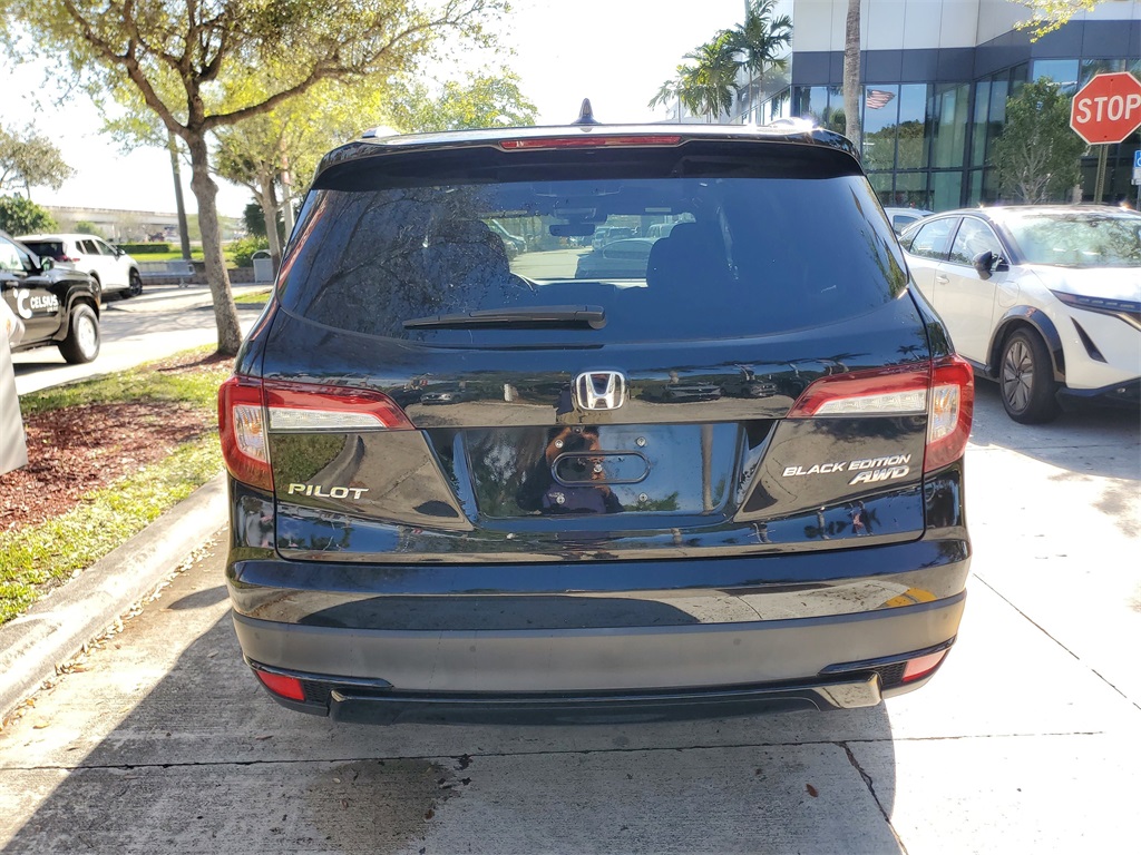 used 2022 Honda Pilot car, priced at $33,995