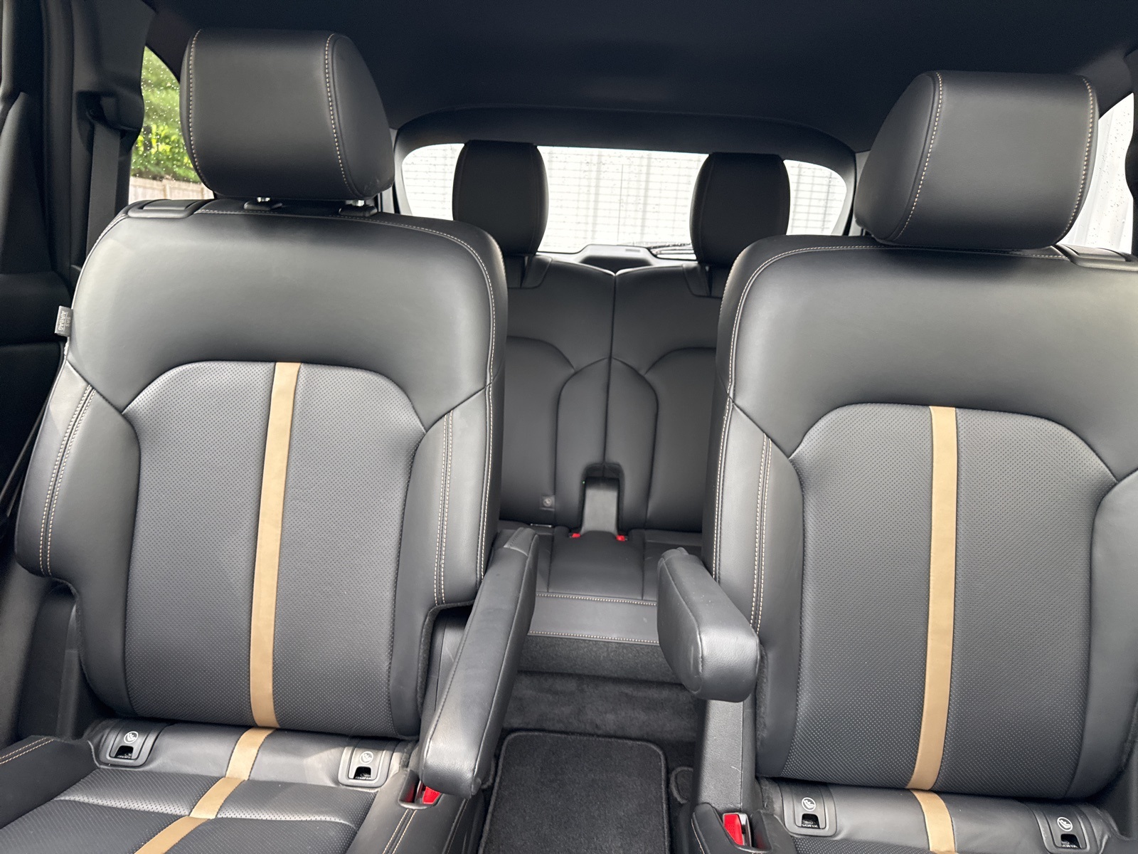 2024 Platinum Quartz Mazda CX-90 3.3 Turbo S Premium AWD SUV