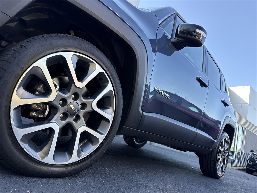 2022 Jeep Renegade Limited photo 19