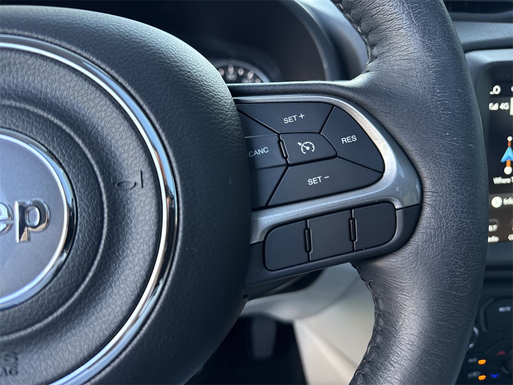 2022 Jeep Renegade Limited photo 31