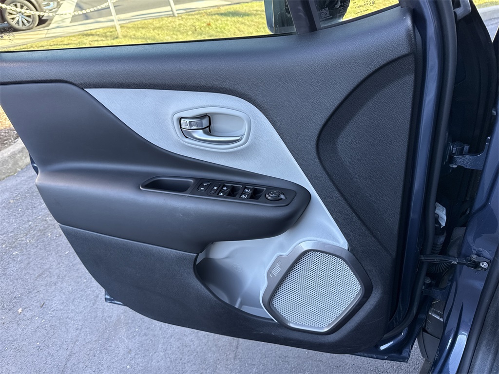 2022 Jeep Renegade Limited photo 33