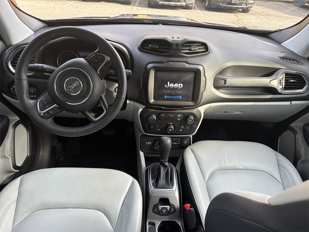 2022 Jeep Renegade Limited photo 4