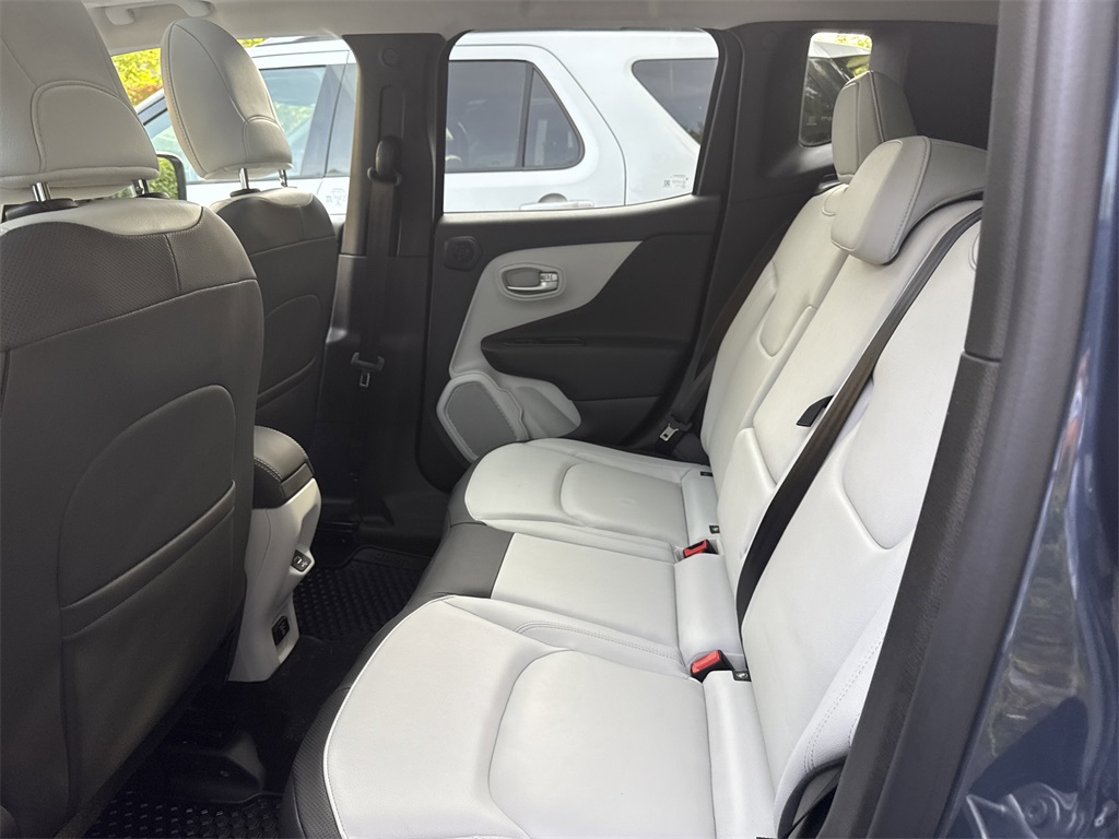 2022 Jeep Renegade Limited photo 7