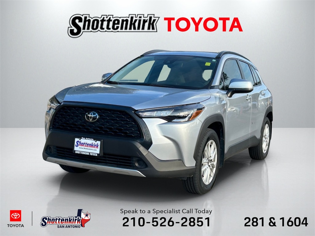 2022 Toyota Corolla Cross LE