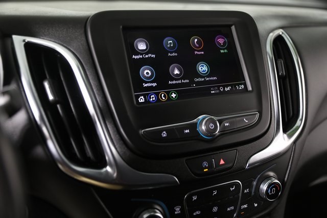 2022 Chevrolet Equinox LT photo 3