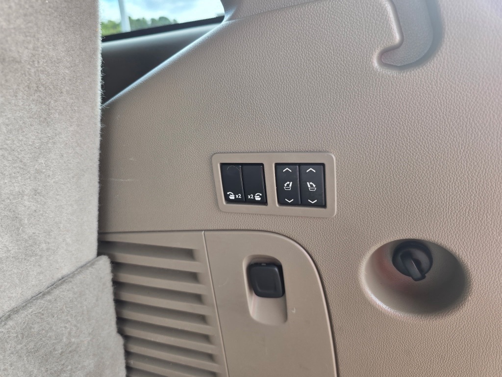 Photo of 2018 Chevrolet Tahoe Premier in Jacksonville, NC - 33,  2018 Chevrolet Tahoe Premier:16847G