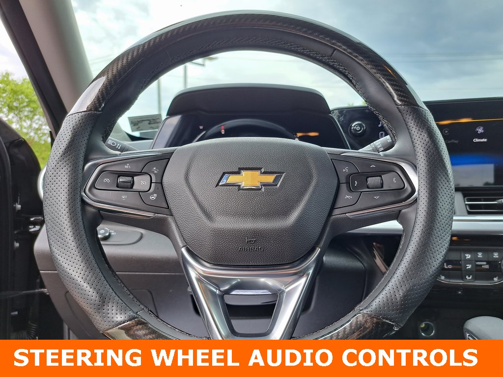 2024 Chevrolet Trax LT SUV FWD 10