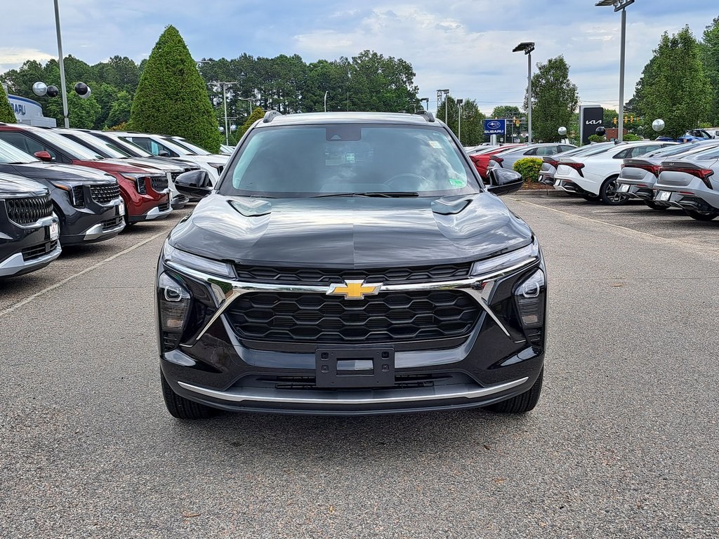 2024 Chevrolet Trax LT SUV FWD 3