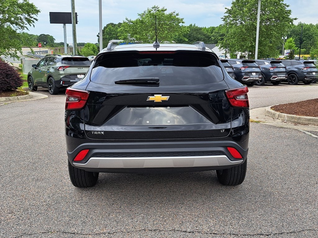 2024 Chevrolet Trax LT SUV FWD 6