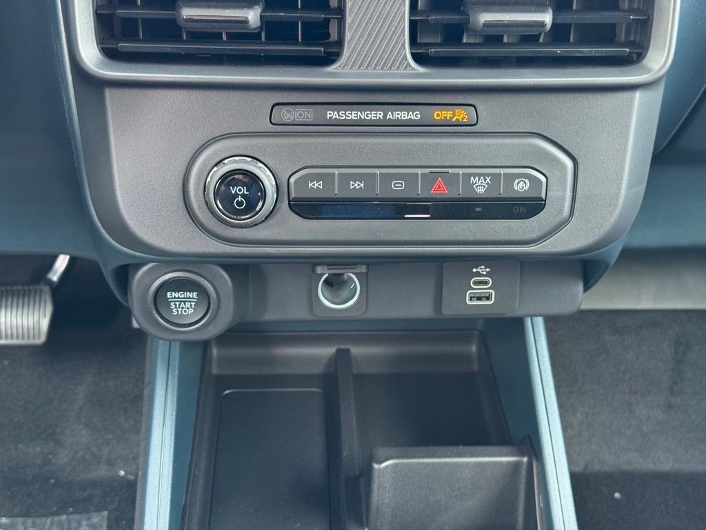2025 Ford Maverick XLT photo 16