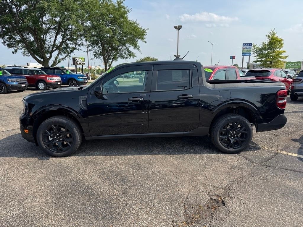 2025 Ford Maverick XLT photo 3