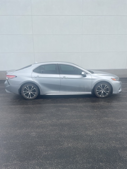 used 2020 Toyota Camry SE 4D Sedan