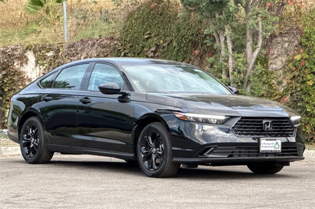 2025 Honda Accord SE photo 2