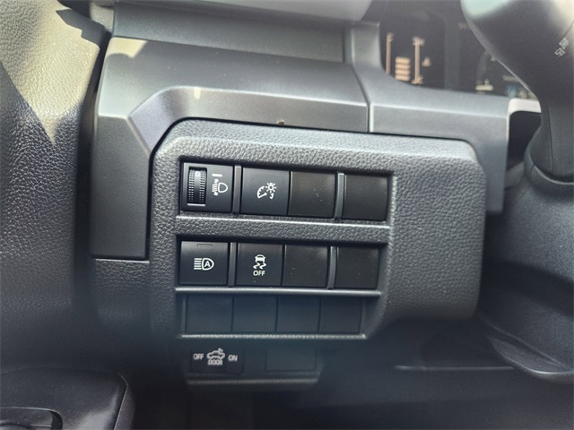 2025 Toyota Tacoma SR photo 17