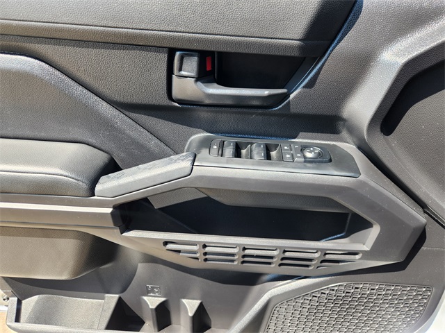 2025 Toyota Tacoma SR photo 18